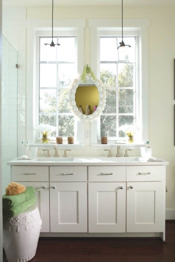 Wellborn Cabinets HGTV GuestBath72M
