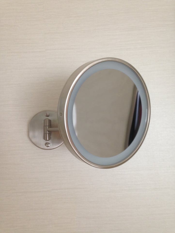 3_Magnified_Mirror_LFI